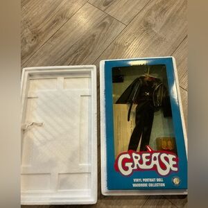 NIB Franklin Mint Sandy Doll Grease Black Leather Outfit